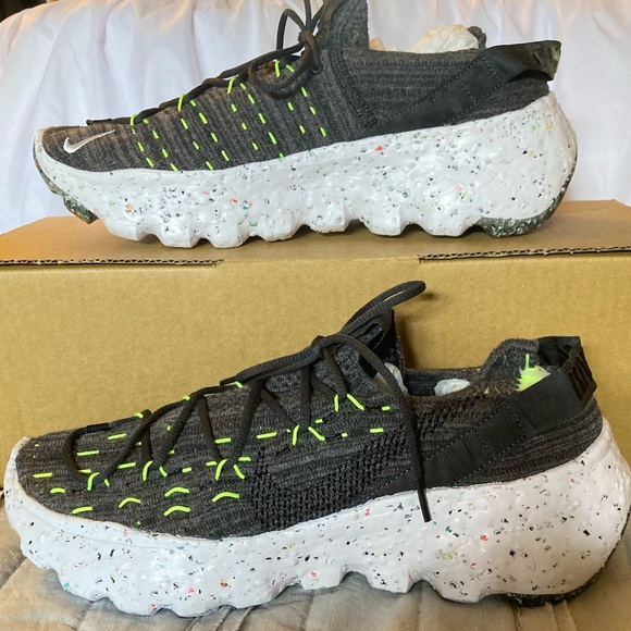 Nike space hippie 04